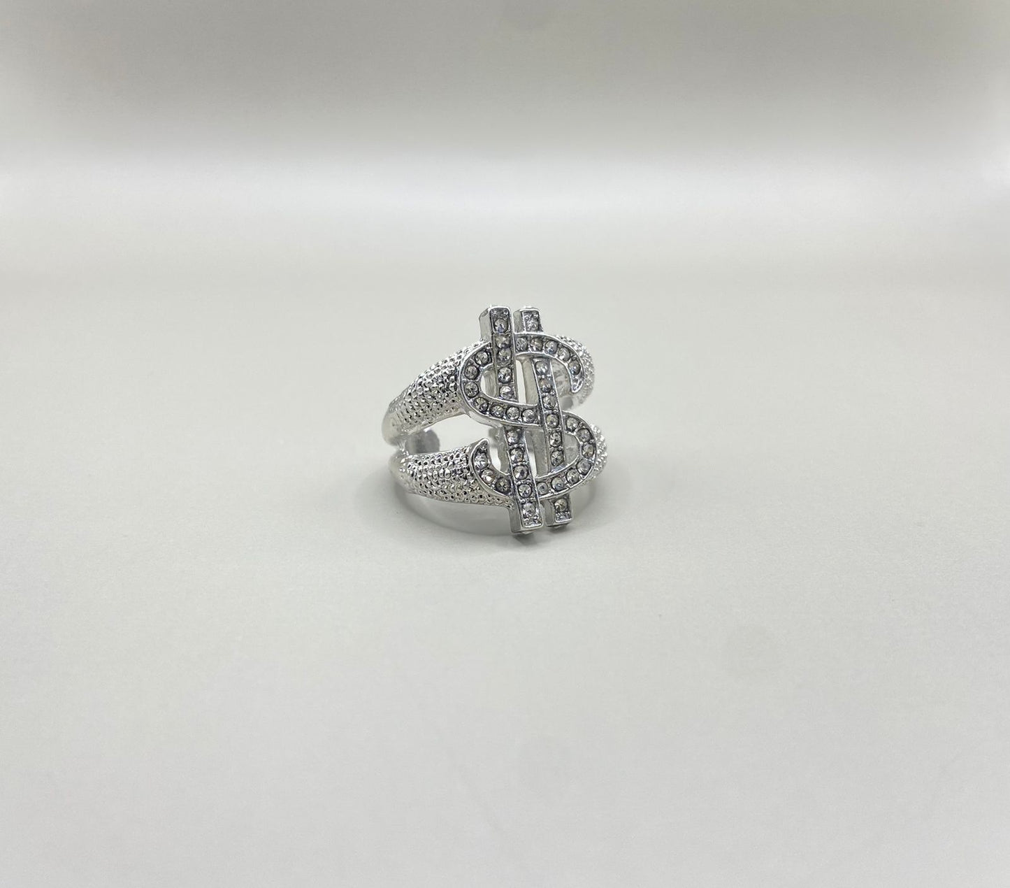Anillo Dolar