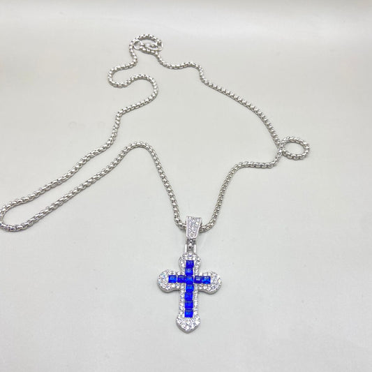Cadena con dije de Cruz